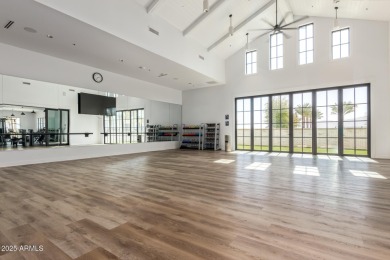 SINGLE LEVEL (LOWER LEVEL) CONDO! A charming foyer welcomes you on Sterling Grove Golf & Country Club in Arizona - for sale on GolfHomes.com, golf home, golf lot
