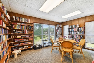 Welcome to this 1-bedroom, 1-bath oasis in Tarpon Springs on Tarpon Springs Golf Course in Florida - for sale on GolfHomes.com, golf home, golf lot