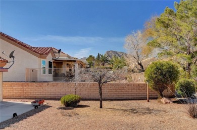 Charming single story home in the resort-style 55+ community of on Highland Falls Golf Club in Nevada - for sale on GolfHomes.com, golf home, golf lot