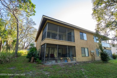 WELL MAINTAINED SPACIOUS END UNIT SECOND FLOOR CONDO WITH on Royal Oak Golf Club in Florida - for sale on GolfHomes.com, golf home, golf lot