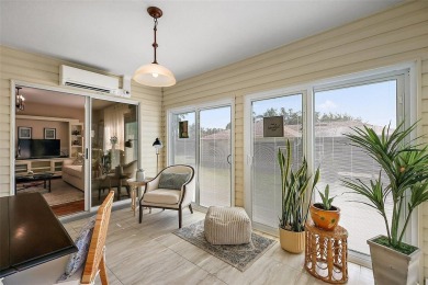 GORGEOUS, TURNKEY 2/2 Loredo with ENCLOSED, CLIMATE-CONTROLLED on The Links of Spruce Creek in Florida - for sale on GolfHomes.com, golf home, golf lot
