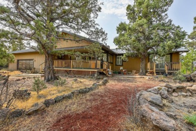 Welcome to this warm and inviting 3-bedroom, 2-bathroom home on Lake Shastina Golf Course in California - for sale on GolfHomes.com, golf home, golf lot