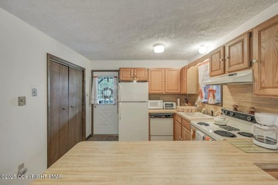 Golf-Course Living At Its Best! Well-Loved Pocono Contemporary on Pocono Farms Country Club in Pennsylvania - for sale on GolfHomes.com, golf home, golf lot