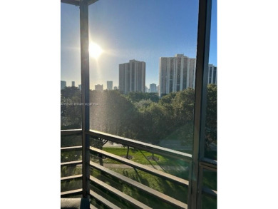 Welcome to paradise at this stunning 2/2 unit in Aventura. From on Turnberry Isle Resort and Club in Florida - for sale on GolfHomes.com, golf home, golf lot