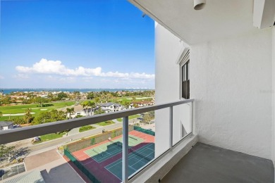 This TOTALLY RENOVATED ISLAND BEAUTY will charm the most on Links on Longboat Golf Club in Florida - for sale on GolfHomes.com, golf home, golf lot