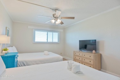Located right next door to the fabulous TOOTSIES ORCHID LOUNGE on Signal Hill Golf Course, Inc. in Florida - for sale on GolfHomes.com, golf home, golf lot