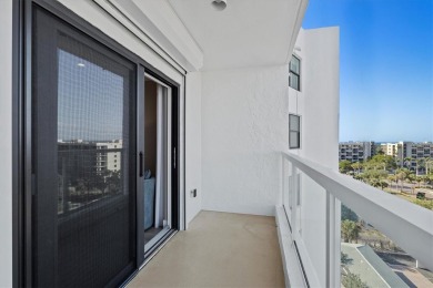 This TOTALLY RENOVATED ISLAND BEAUTY will charm the most on Links on Longboat Golf Club in Florida - for sale on GolfHomes.com, golf home, golf lot
