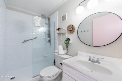 Located right next door to the fabulous TOOTSIES ORCHID LOUNGE on Signal Hill Golf Course, Inc. in Florida - for sale on GolfHomes.com, golf home, golf lot