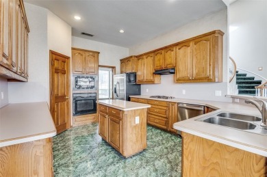 Stunning 3,700 sq ft traditional-contemporary home in a highly on Thorntree Country Club in Texas - for sale on GolfHomes.com, golf home, golf lot