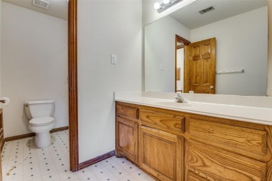 Stunning 3,700 sq ft traditional-contemporary home in a highly on Thorntree Country Club in Texas - for sale on GolfHomes.com, golf home, golf lot