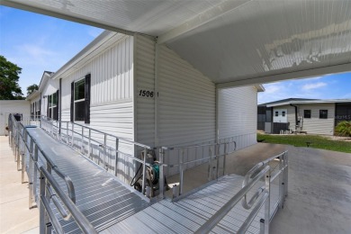 MOTIVATED SELLER WILL CONSIDER ALL REASONABLE CASH, CONVENTIONAL on Brookridge Country Club in Florida - for sale on GolfHomes.com, golf home, golf lot