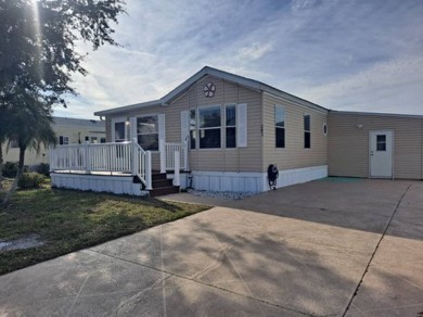 New Roof , New Flooring. New Electric, New Paint . Furnished on Riverwood Golf Club in Florida - for sale on GolfHomes.com, golf home, golf lot