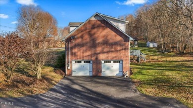 Absolutely Beautiful Cape Cod style HOME, in the well on Tri Cities Golf Club in Tennessee - for sale on GolfHomes.com, golf home, golf lot