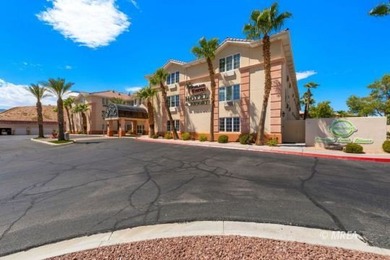 VACATION RENTALS ALLOWED! This Lovely 1 Bedroom 1 Bathroom fully on The Oasis Golf Club in Nevada - for sale on GolfHomes.com, golf home, golf lot