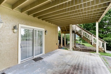 TOWNHOME FRONTS GOLF COURSE IN GATED GOLF COURSE COMMUNITY!! on Mountain Harbour Golf Club in North Carolina - for sale on GolfHomes.com, golf home, golf lot