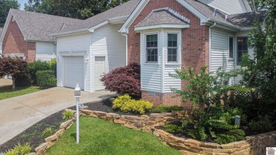 MOVE-IN READY TOWNHOUSE NEXT TO THE GOLF COURSE! This beautiful on Rolling Hills Country Club in Kentucky - for sale on GolfHomes.com, golf home, golf lot