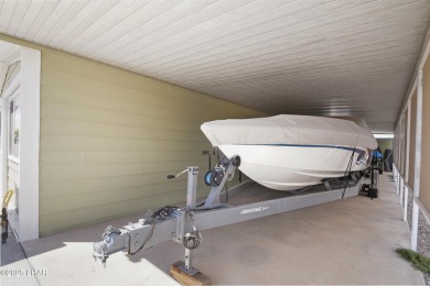 Step inside this mobile home that's been thoughtfully updated on The Refuge Golf and Country Club in Arizona - for sale on GolfHomes.com, golf home, golf lot