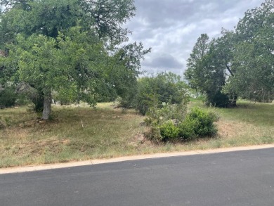 Nice, level Multi-Family lot zoned R-4 in Horseshoe Bay West on Ram Rock Golf Course in Texas - for sale on GolfHomes.com, golf home, golf lot