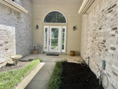This Meadowlakes home is situated on the Hidden Falls Golf on Hidden Falls Golf Club in Texas - for sale on GolfHomes.com, golf home, golf lot