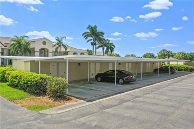 Move right into this updated, first floor 2-bedroom, 2-bath on Stoneybrook Golf Club in Florida - for sale on GolfHomes.com, golf home, golf lot