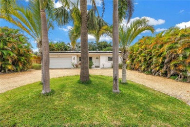 Charming Gulfport Home with Privacy & Room for a Pool
Discover on Pasadena Yacht and Country Club in Florida - for sale on GolfHomes.com, golf home, golf lot
