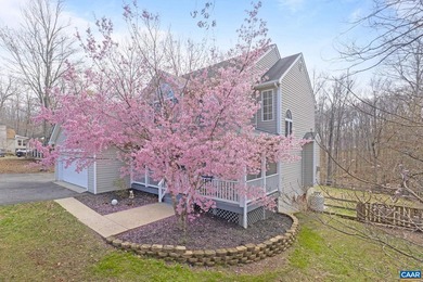 LAKE MONTICELLO: Beautiful 6 Bedroom immaculate home in the on Lake Monticello Golf Course in Virginia - for sale on GolfHomes.com, golf home, golf lot