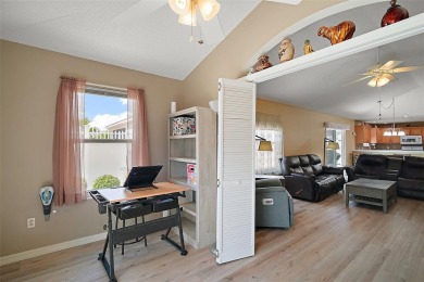 WOW! ONE-OWNER 2 bedroom, 2 bath Courtyard Villa! MOVE-IN READY on The Links of Spruce Creek in Florida - for sale on GolfHomes.com, golf home, golf lot