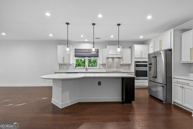 FRESHLY PAINTED INTERIOR! OWNER FINANCING AVAILABLE - INQUIRE on Reynolds Lake Oconee - The Landing in Georgia - for sale on GolfHomes.com, golf home, golf lot