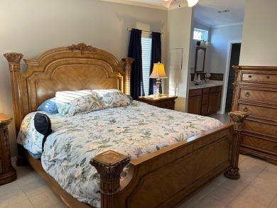 This Fully Furnished 3 Bedroom, 2 Bath home features real wood on Scotland Yards Golf Club in Florida - for sale on GolfHomes.com, golf home, golf lot