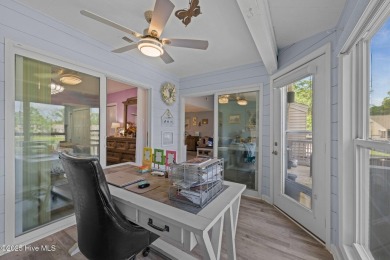 Now being offered *FURNISHED*
This beautifully remodeled 2 bed on Harbour Point Golf Club in North Carolina - for sale on GolfHomes.com, golf home, golf lot