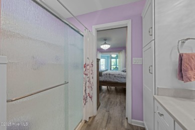 Now being offered *FURNISHED*
This beautifully remodeled 2 bed on Harbour Point Golf Club in North Carolina - for sale on GolfHomes.com, golf home, golf lot
