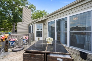 Now being offered *FURNISHED*
This beautifully remodeled 2 bed on Harbour Point Golf Club in North Carolina - for sale on GolfHomes.com, golf home, golf lot