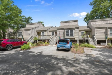 Now being offered *FURNISHED*
This beautifully remodeled 2 bed on Harbour Point Golf Club in North Carolina - for sale on GolfHomes.com, golf home, golf lot