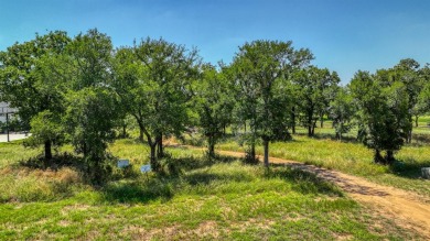 Beautiful lot in the popular Sugartree neighborhood in Brock ISD on Sugar Tree Golf and Country Club in Texas - for sale on GolfHomes.com, golf home, golf lot