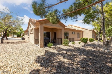 SUN CITY SUMMERLIN Townhome Priced to Sell ~ 2 Bedroom, 2 Bath ~ on Eagle Crest Golf Club in Nevada - for sale on GolfHomes.com, golf home, golf lot