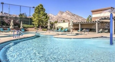 SUN CITY SUMMERLIN Townhome Priced to Sell ~ 2 Bedroom, 2 Bath ~ on Eagle Crest Golf Club in Nevada - for sale on GolfHomes.com, golf home, golf lot