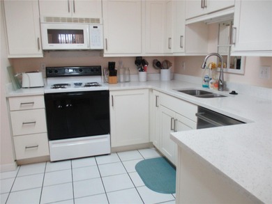 You're gonna love this 3 Bedroom 2 Bath, furnished, end unit on on Terra Ceia Golf and Country Club in Florida - for sale on GolfHomes.com, golf home, golf lot