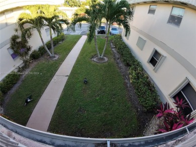 Exciting opportunity alert! Stunning 1 bed, 1.5 bath plus den on Addison Reserve in Florida - for sale on GolfHomes.com, golf home, golf lot