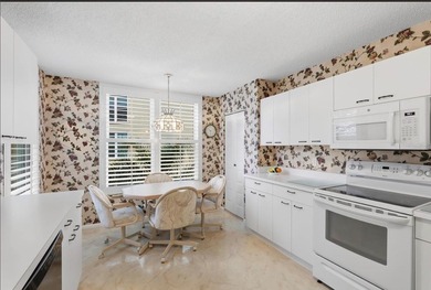Welcome to this Pinebrook Condominium end unit offering on Pinebrook/Ironwood Golf Course in Florida - for sale on GolfHomes.com, golf home, golf lot