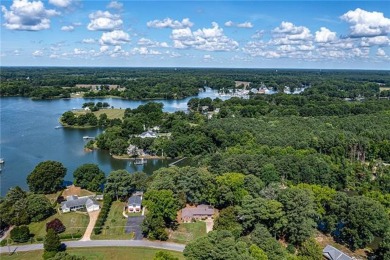 Live where you play!! Encapsulated crawlspace, new front windows on Indian Creek Yacht and Country Club in Virginia - for sale on GolfHomes.com, golf home, golf lot