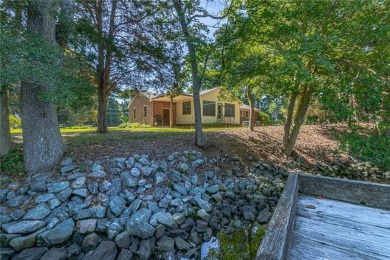 Live where you play!! Encapsulated crawlspace, new front windows on Indian Creek Yacht and Country Club in Virginia - for sale on GolfHomes.com, golf home, golf lot