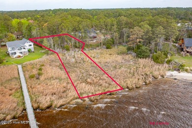Discover the perfect opportunity to build your dream home on on Harbour Point Golf Club in North Carolina - for sale on GolfHomes.com, golf home, golf lot