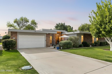 Stunning mid-century modern farmhouse with true Sun City charm! on Sun City-Willow Creek / Willow Brook  in Arizona - for sale on GolfHomes.com, golf home, golf lot