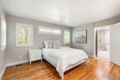 Enjoy the ease of main-floor AND upper-level ensuite living in on Coal Creek Golf Course in Colorado - for sale on GolfHomes.com, golf home, golf lot