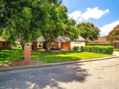 Very well maintained 3-bedroom, 2-bathroom home that is situated on Hidden Falls Golf Club in Texas - for sale on GolfHomes.com, golf home, golf lot