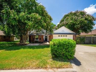 Very well maintained 3-bedroom, 2-bathroom home that is situated on Hidden Falls Golf Club in Texas - for sale on GolfHomes.com, golf home, golf lot