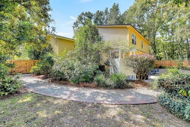 Charming, coastal, and updated this 3bd/2.5bth Snee Farm cottage on Snee Farm Country Club in South Carolina - for sale on GolfHomes.com, golf home, golf lot