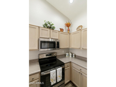 Welcome to this charming 2-bed, 2-bath home on the walking path on Sun Lakes Country Club in Arizona - for sale on GolfHomes.com, golf home, golf lot