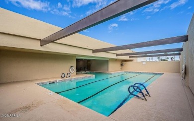 Welcome to this charming 2-bed, 2-bath home on the walking path on Sun Lakes Country Club in Arizona - for sale on GolfHomes.com, golf home, golf lot
