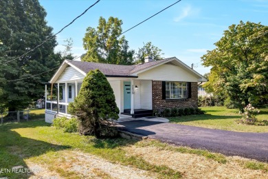 This beautiful 1960's classic & nostalgic Basement Ranch style on Whittle Springs Golf Course in Tennessee - for sale on GolfHomes.com, golf home, golf lot